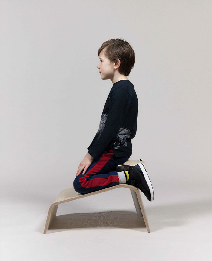 Dutch Designer Creates Innovative Classroom Stools That Encourage Healthy Posture With 4 Available Sitting Positions