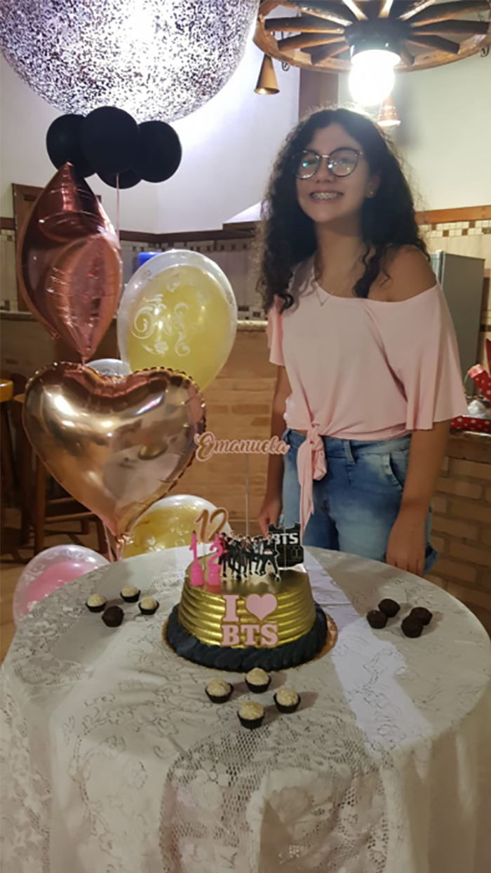 BTS-Loving 12-Year-Old Gets Pranked By Her Older Brother Who Doesn't Know Much About K-Pop Bands And Threw Her A Kim Jong-Un-Themed Birthday Party