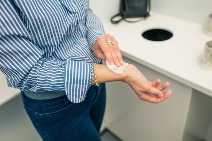 Turns Out, Helsinki Airport Uses Dogs To Sniff Out Coronavirus And It's Faster Than Lab Testing