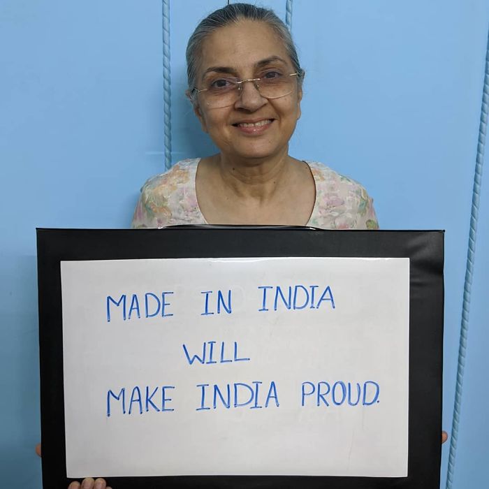 Mother-With-Sign-Poonam-Sapra
