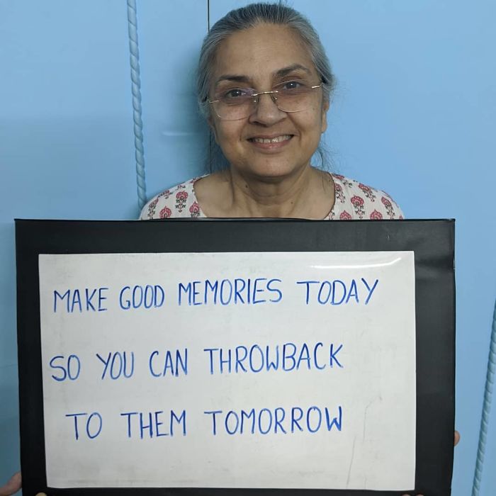 Mother-With-Sign-Poonam-Sapra