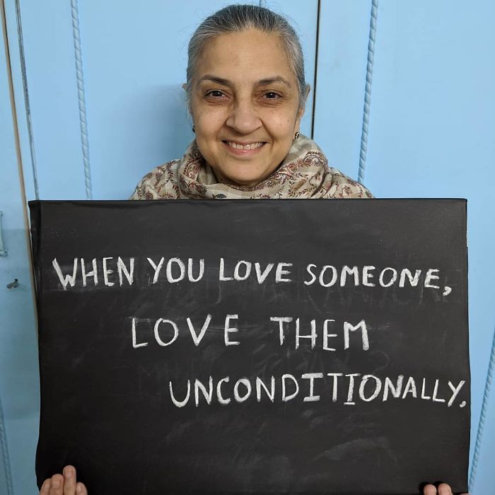 Mother-With-Sign-Poonam-Sapra