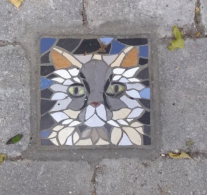 Cats-Mosaics-Street-Art-Schaerbeek-Brussels-Belgium