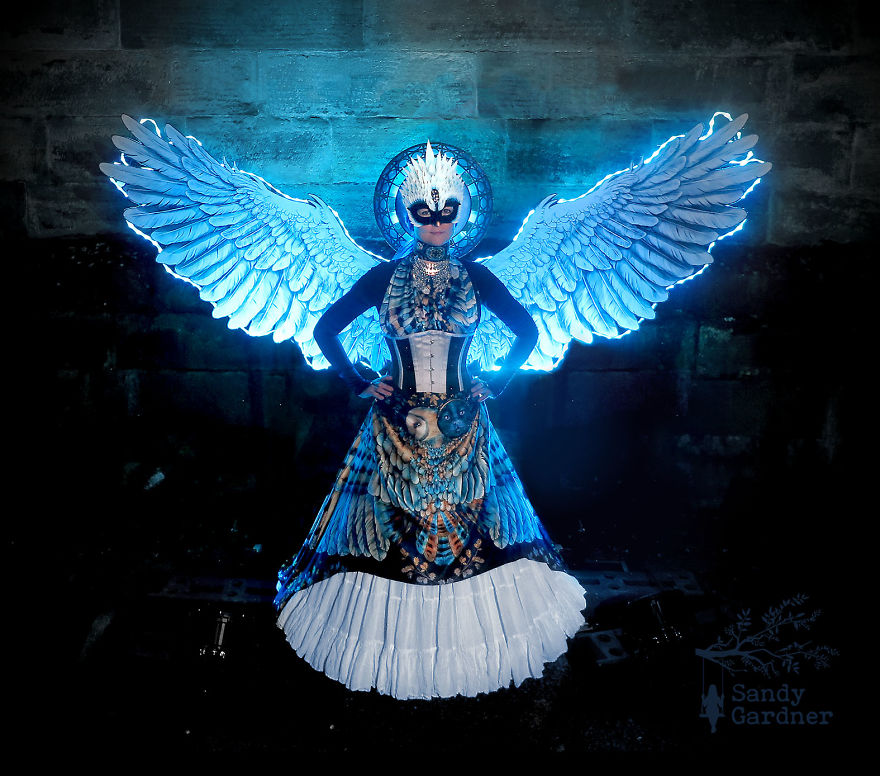 I Create Wearable Artistic Scarfs Inspired By Owls, Ravens, Swans, And Other Majestic Birds (30 Pics) I Create Wearable Artistic Scarfs Inspired By Owls, Ravens, Swans, And Other Majestic Birds (30 Pics)