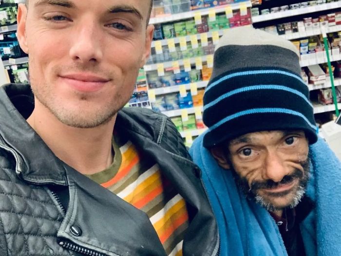 'The Mighty Ducks' Star Shaun Weiss Has Been Sober From Meth For More Than 230 Days, Receives New Teeth As A Gift