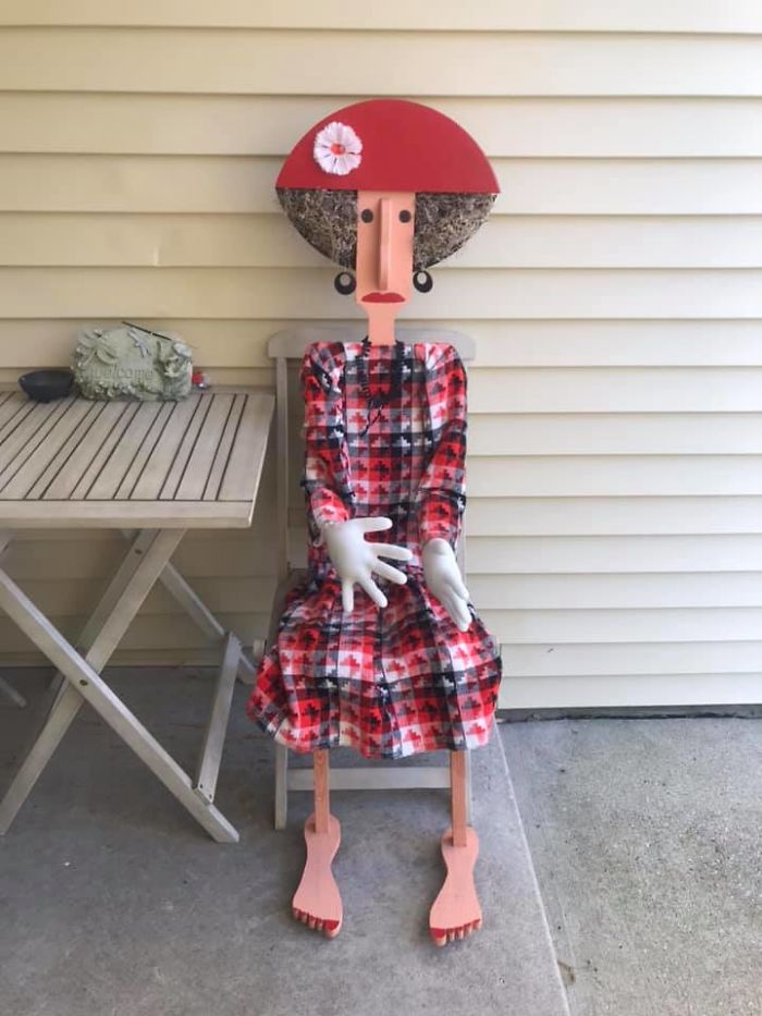 First Time Posting Found A New Friend Just Needs A Name. 3.00 Rummage Sale!