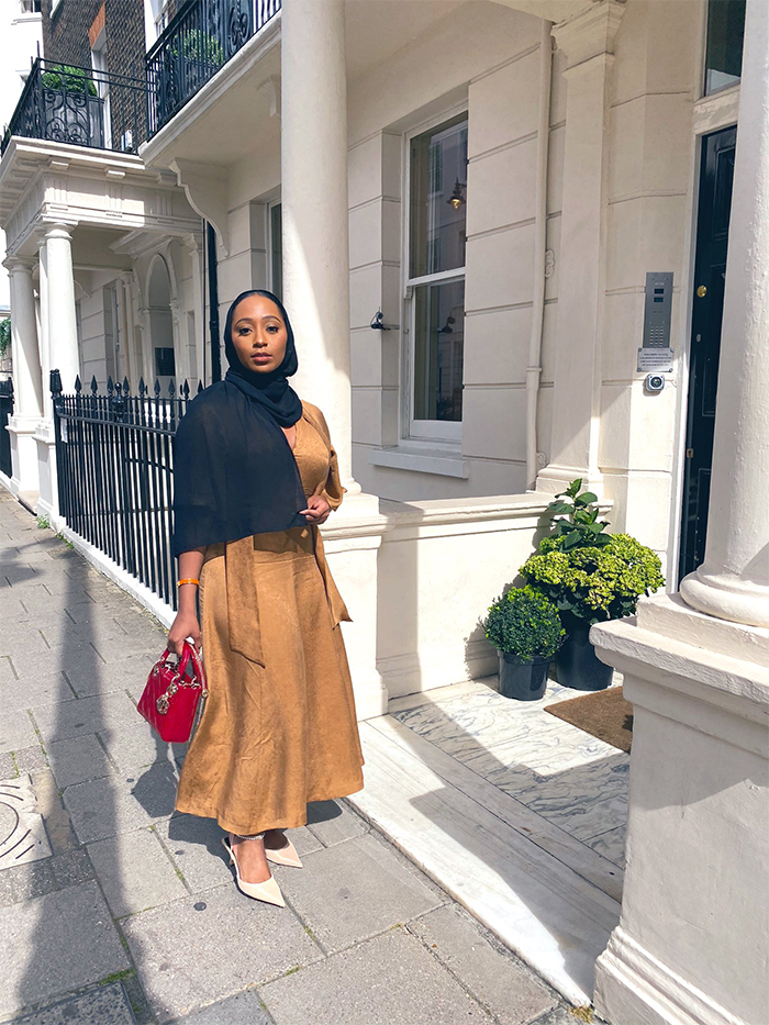 'I’ve Always Wanted To Find Her And Thank Her Because Gosh, I Love Her': Woman Tracks Down Her Favorite High School Teacher On Twitter And Leaves People In Tears 'I’ve Always Wanted To Find Her And Thank Her Because Gosh, I Love Her': Woman Tracks Down Her Favorite High School Teacher On Twitter And Leaves People In Tears