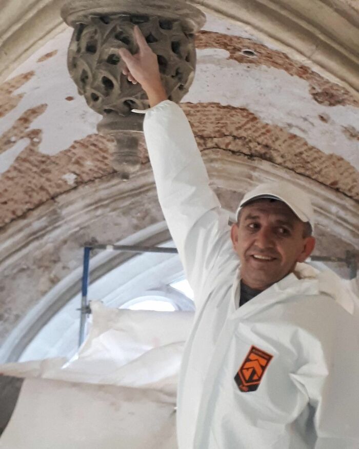 Worker Finds A Message From 1941 Hidden In The Roof Of This Church And It's Giving A Different Perspective On Life Worker Finds A Message From 1941 Hidden In The Roof Of This Church And It's Giving A Different Perspective On Life