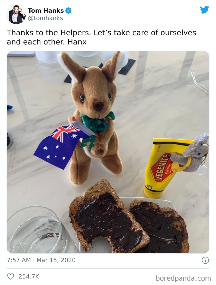 Funny-Wholesome-Tom-Hanks-Tweets