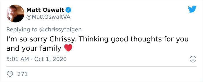 Chrissy Teigen Suffers A Miscarriage, People Support Her And Say She Helped Other Mothers Feel Less Alone