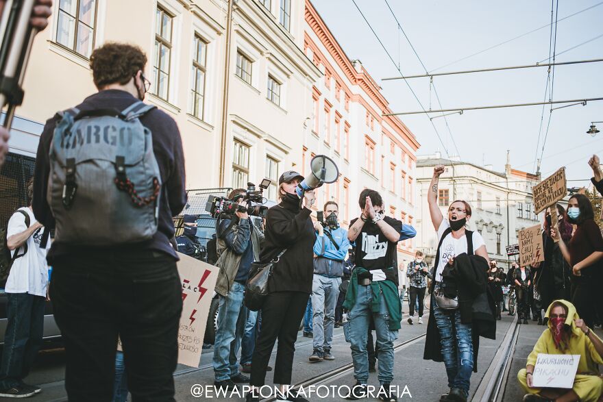 People Are Protesting In Poland Against New Laws That Ban Abortion