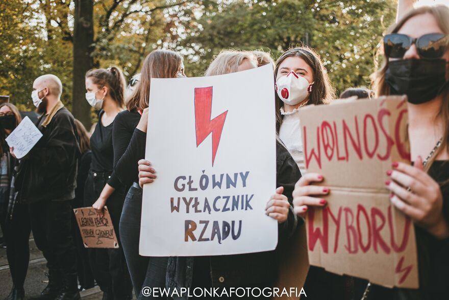 People Are Protesting In Poland Against New Laws That Ban Abortion