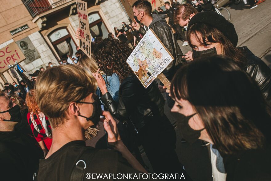 People Are Protesting In Poland Against New Laws That Ban Abortion