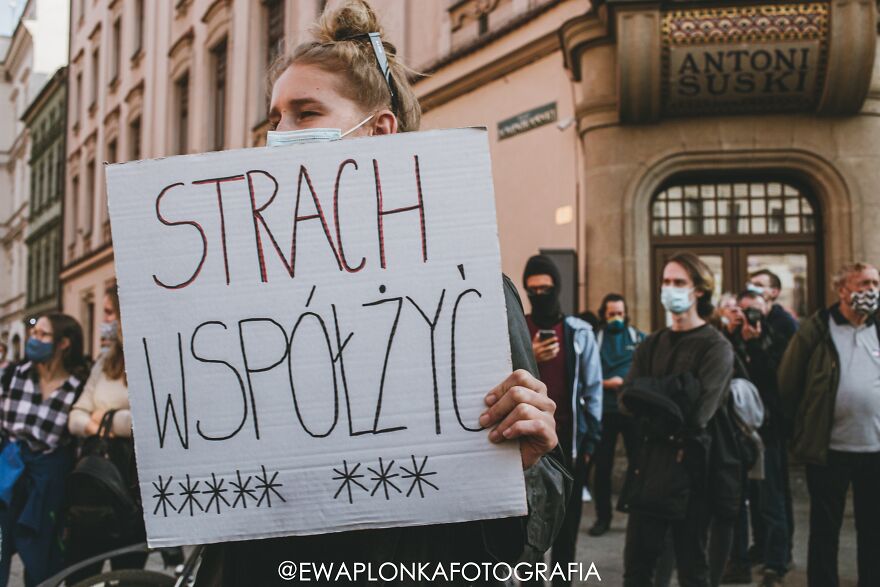 People Are Protesting In Poland Against New Laws That Ban Abortion