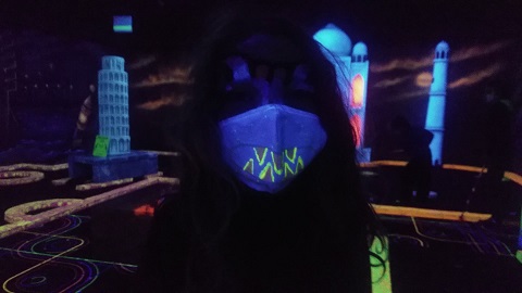 2020-glow-mask-5f909e55900a9.jpg