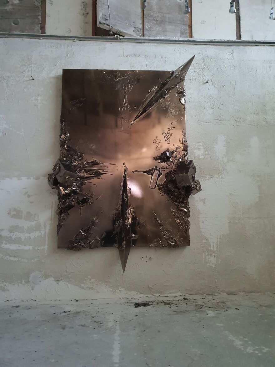 I've Discovered That Drawing With Different Hands Opens Up Different Aspects Of My Personality (39 Pics) I've Discovered That Drawing With Different Hands Opens Up Different Aspects Of My Personality (39 Pics)