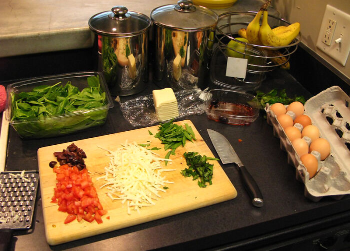 Culinary Grads Share Tips They Didn't Learn In School But Find Very Useful (30 Tips)