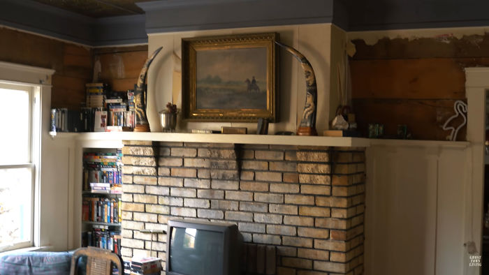 After Buying $1.4M Ghost Town, Man Gets Stuck There Due To The Pandemic For Over 6 Months