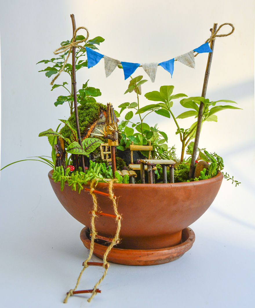 I Started Making Tiny Gardens At Home To Relax From My Everyday Job (28 Pics) I Started Making Tiny Gardens At Home To Relax From My Everyday Job (28 Pics)