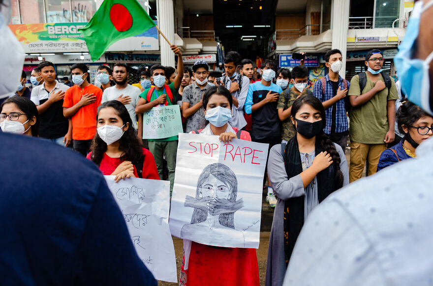 Photographer Shows The Protest Against Rape In Bangladesh. Photographer Shows The Protest Against Rape In Bangladesh.
