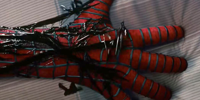 30 People Respond To "What Are Some Plot Holes So Big You Can Drive A Truck Through?"