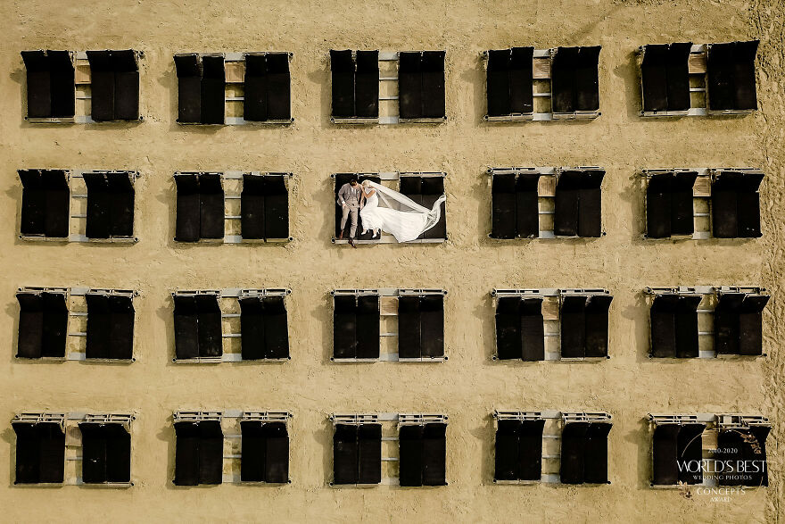 This Trick-Of-The-Eye Drone Shot Of A Couple Relaxing On Lounge Chairs By Eppel Fotografie