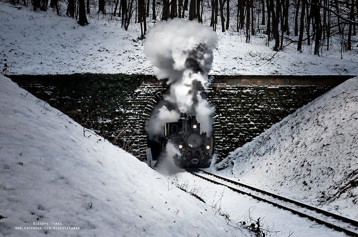 I Spent Five Years With Taking Train Pictures At The Most Exciting Places