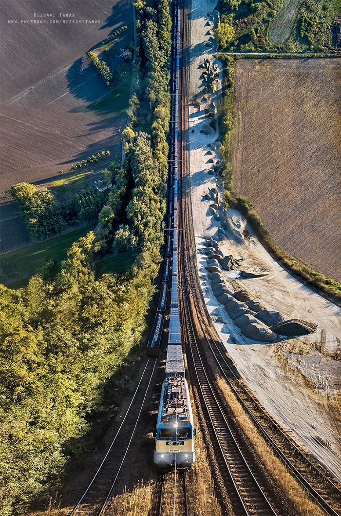 I Spent Five Years With Taking Train Pictures At The Most Exciting Places