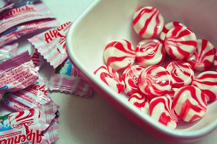 Campino Strawberry And Cream Sweets