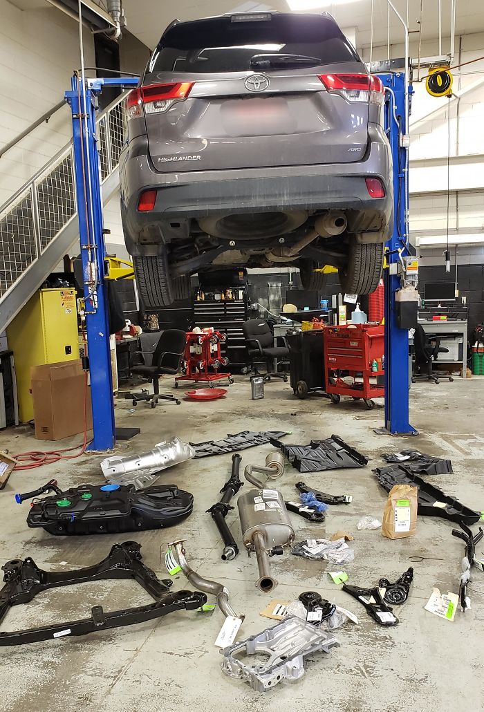 Don't Take A Highlander Rock-Crawling. It'll Be Expensive