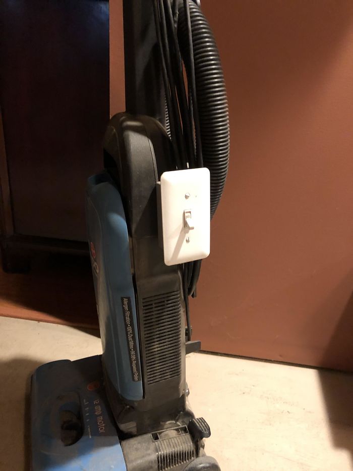 Vacuum Cleaner On/Off Switch Was Sparking/Broken And I Didn’t Want To Buy A New One. Fixed It
