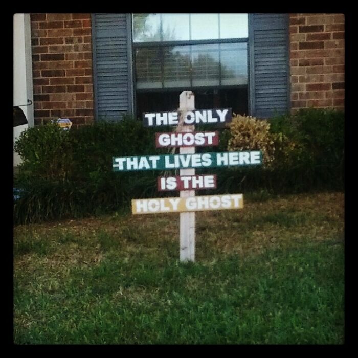 Halloween Decoration In Texas. Yeeep