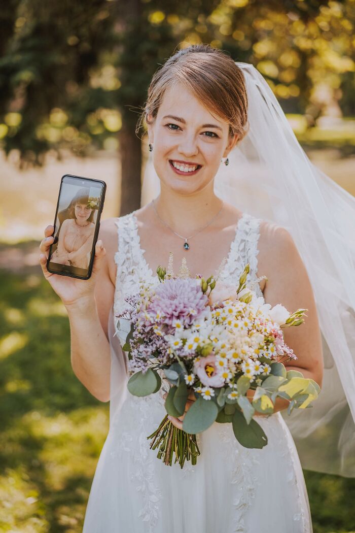 I Wasn't Able To Attend My Sister's Wedding Because I Live In Japan And I Wasn't Allowed To Travel. I Was There Online And Somehow We Got This Photo Together