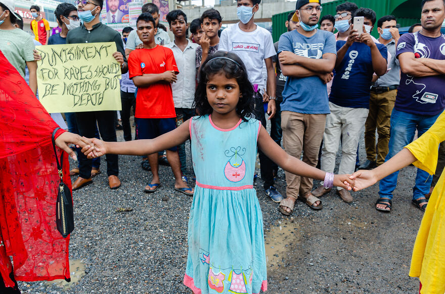 Photographer Shows The Protest Against Rape In Bangladesh. Photographer Shows The Protest Against Rape In Bangladesh.