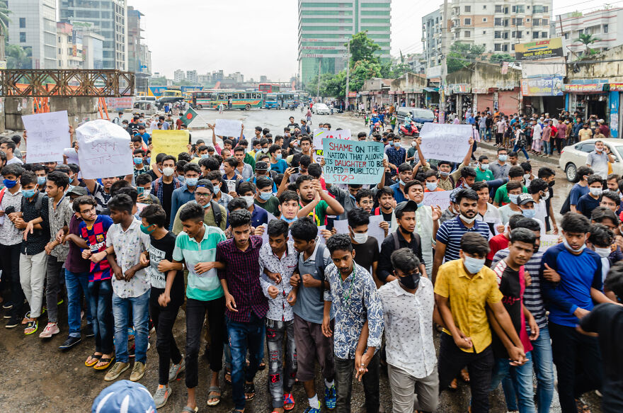 Photographer Shows The Protest Against Rape In Bangladesh. Photographer Shows The Protest Against Rape In Bangladesh.