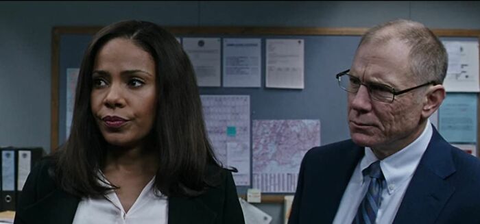 30 People Respond To "What Are Some Plot Holes So Big You Can Drive A Truck Through?"