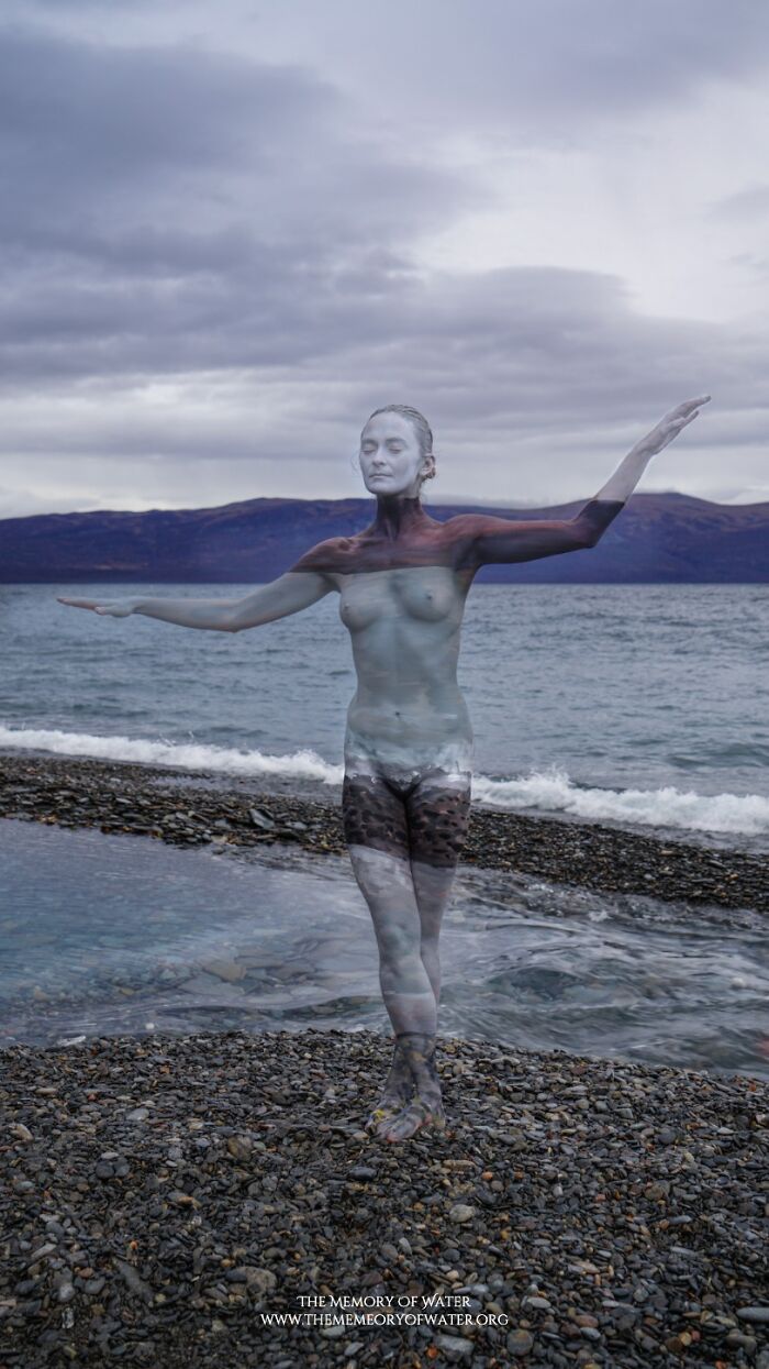 We Worked For Two Weeks In Harsh Conditions To Make This Model Disappear Into Breathtaking Arctic Landscapes We Worked For Two Weeks In Harsh Conditions To Make This Model Disappear Into Breathtaking Arctic Landscapes