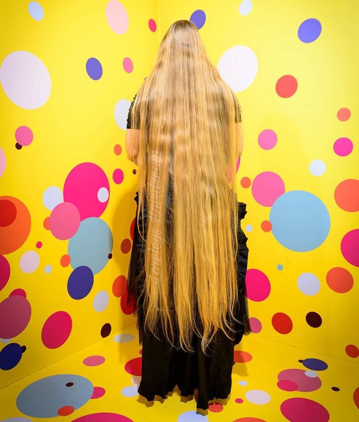 German Real-Life Rapunzel Hasn’t Cut Her Hair In 15 Years And It’s Now 3 Inches Longer Than She Is