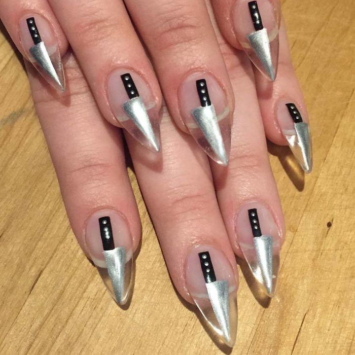 Creative-Halloween-Nail-Ideas