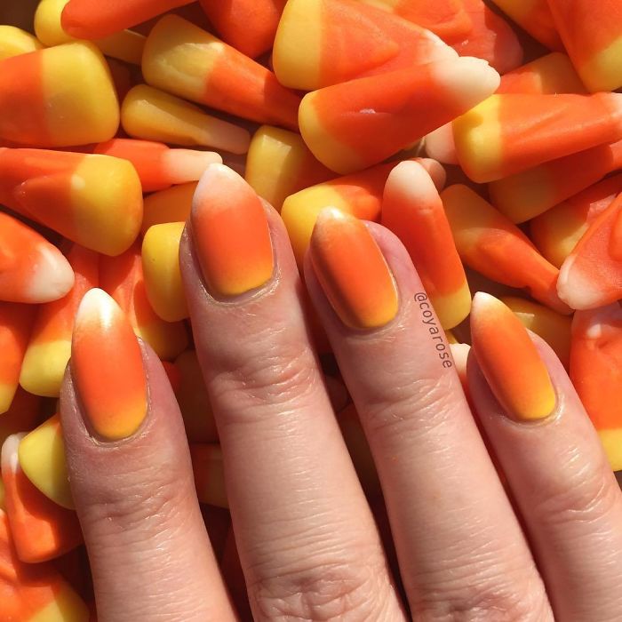 Creative-Halloween-Nail-Ideas