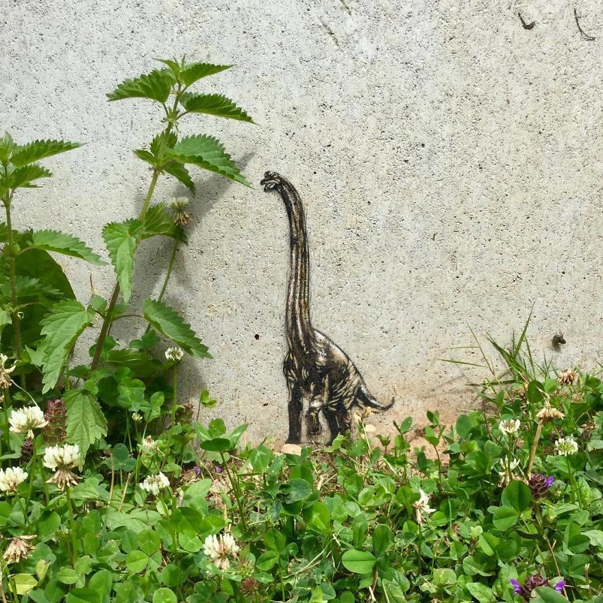 Street-Art-Graffiti-Interacts-With-Surroundings-Jps-Jamie-Paul-Scanlon