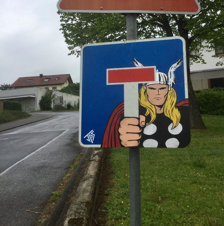 Street-Art-Graffiti-Interacts-With-Surroundings-Jps-Jamie-Paul-Scanlon