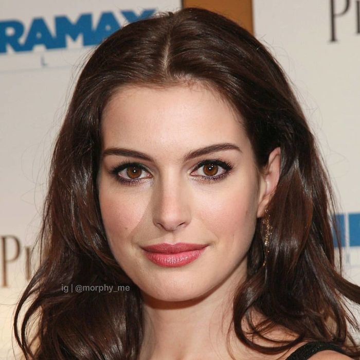 Anne Hathaway + Natalie Portman