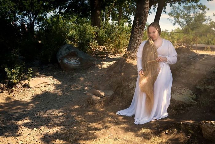 German Real-Life Rapunzel Hasn’t Cut Her Hair In 15 Years And It’s Now 3 Inches Longer Than She Is German Real-Life Rapunzel Hasn’t Cut Her Hair In 15 Years And It’s Now 3 Inches Longer Than She Is