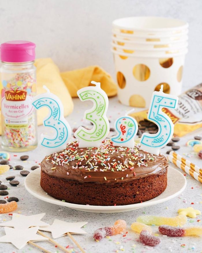 Half-Birthday Candles Are A Thing Now And You Can Have 2 Parties A Year Half-Birthday Candles Are A Thing Now And You Can Have 2 Parties A Year