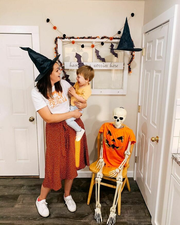 Toddler Befriends A Creepy Skeleton His Parents Got As A Halloween Decoration, Even Has It Watch Over Him As He Sleeps Toddler Befriends A Creepy Skeleton His Parents Got As A Halloween Decoration, Even Has It Watch Over Him As He Sleeps