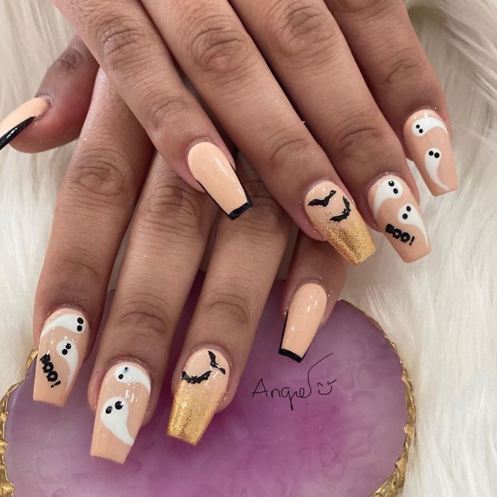 Creative-Halloween-Nail-Ideas