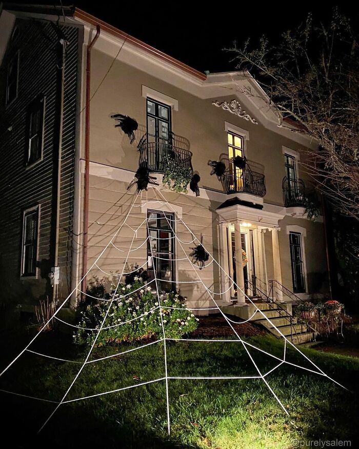 Built In 1846 For Charles Richardson, This Beautifully Restored House On Broad Street Is Getting In On The Halloween Fun