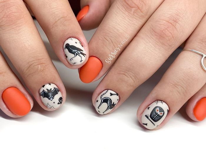 Creative-Halloween-Nail-Ideas