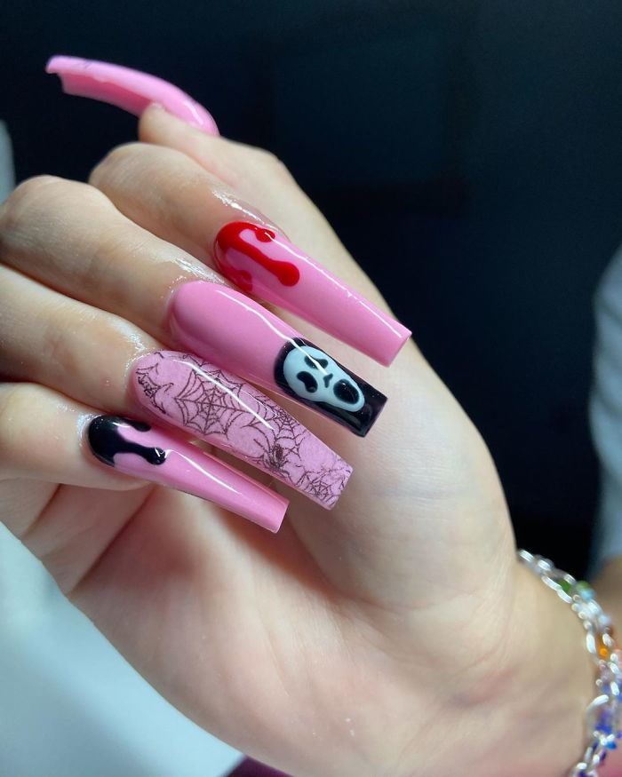 Creative-Halloween-Nail-Ideas